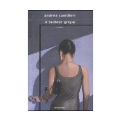 Il tailleur grigio
