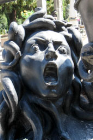 Monumento Fabè: un particolare della Medusa