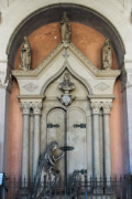 http://www.lass.it/public/PagesImg/Milano/Thumb/04_Cimitero_Monumentale_Giovanni_Maccia.jpg